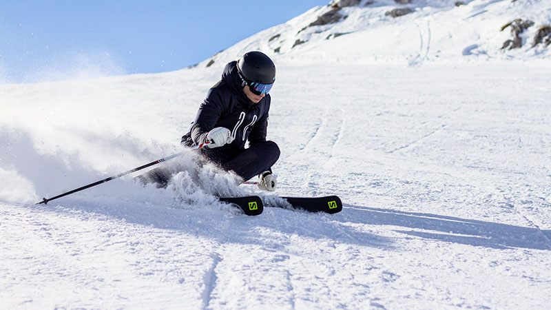 How do you pick a slalom ski length?