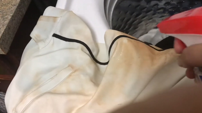 How to Remove Stains from A Baseball Pant