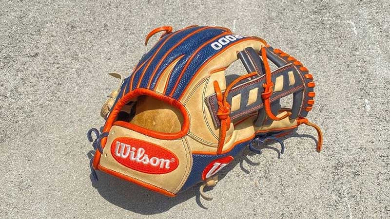 How to Steam Your Baseball Glove at Home?