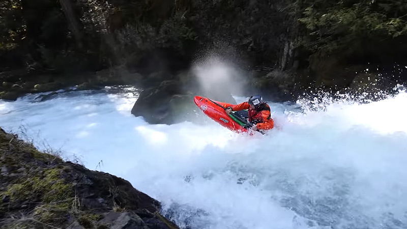 How To Kayak In A River