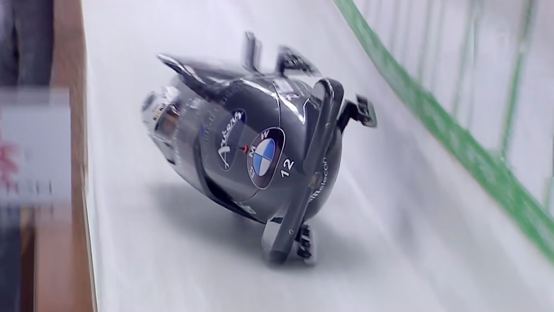 What does brakeman do on bobsled?
