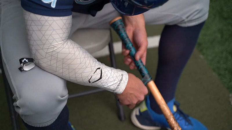 Can you double grip tape a bat