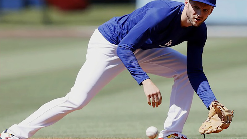 How many starters should you have in fantasy baseball
