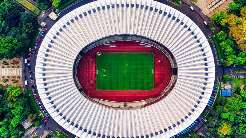 Is Camp Nou pitch bigger