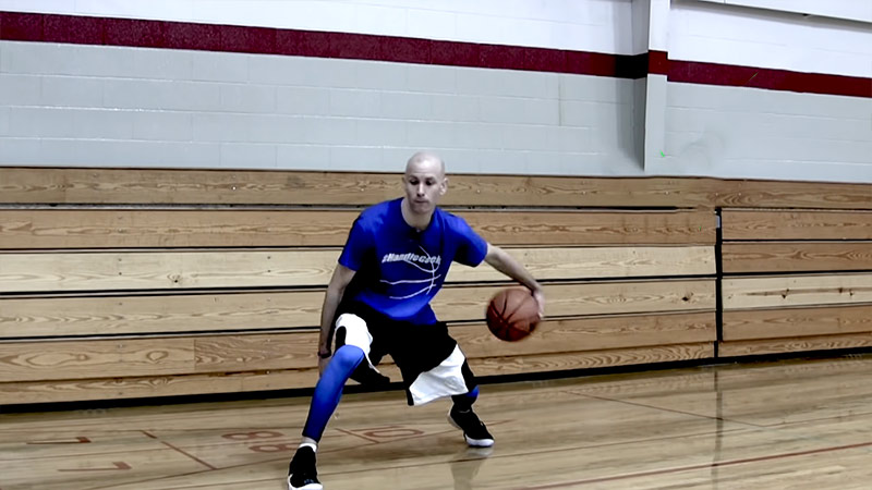 Should you learn to dribble with both hands