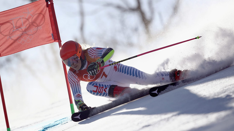 What does it mean to ski out in giant slalom?