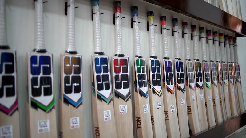 What Is The Width Of A Cricket Bat