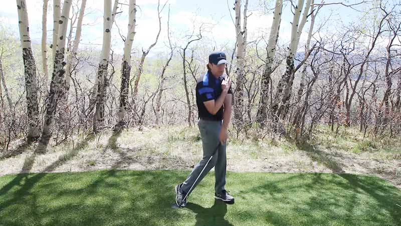 Playing Golf with a Torn Rotator Cuff: Tips for a Strong Swing