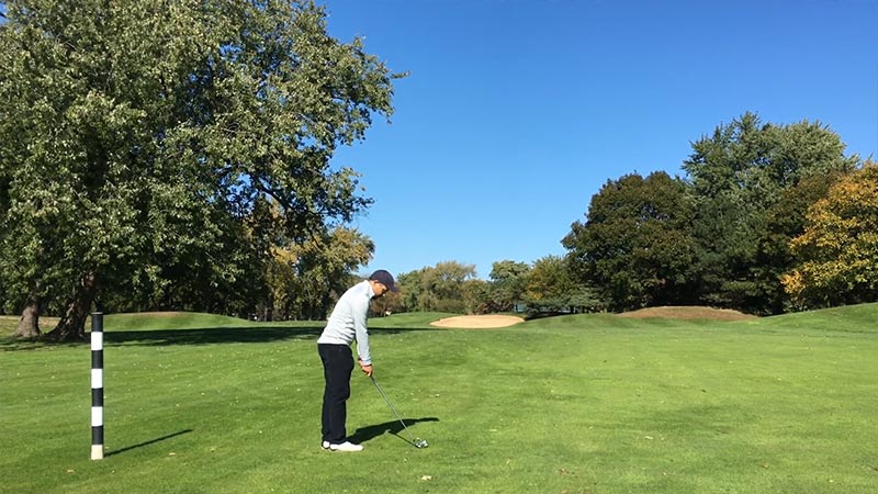 Non Competing Marker In Golf