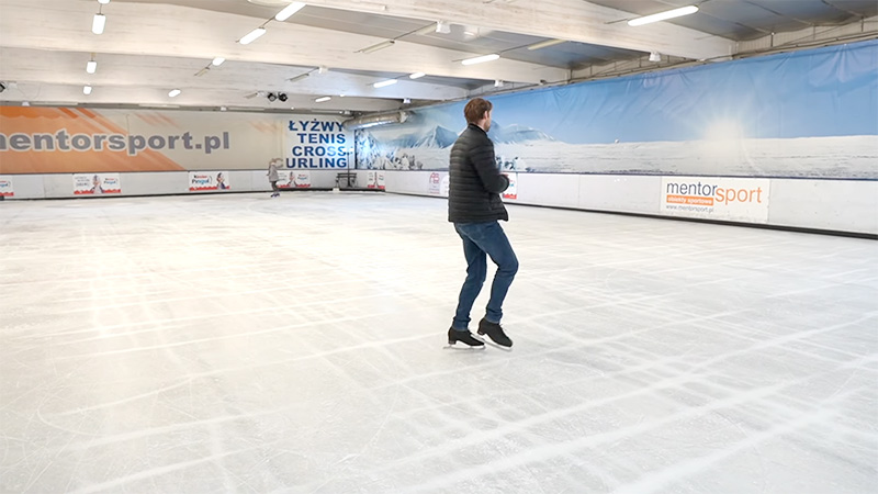 Spin Ice Skating