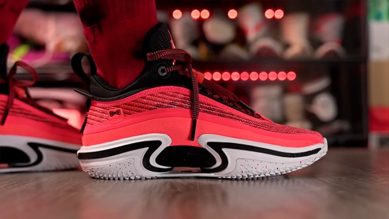 basketball shoes that tie themselves