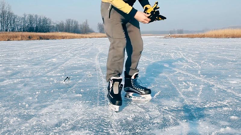 long do ice skates stay sharp