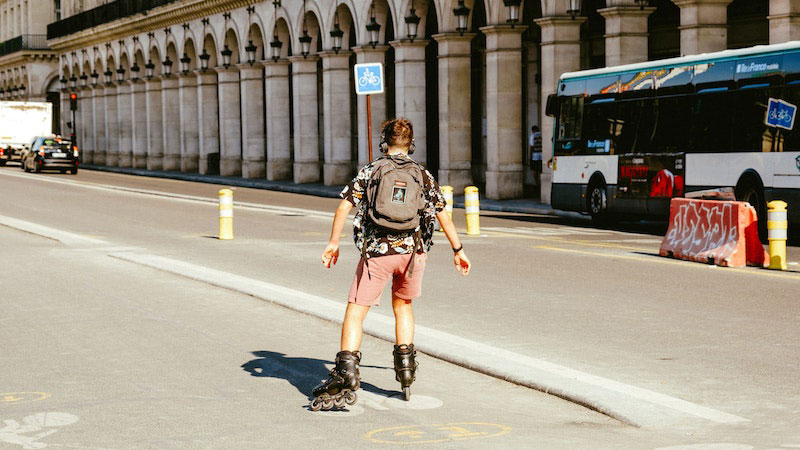 better rollerblading or roller skating