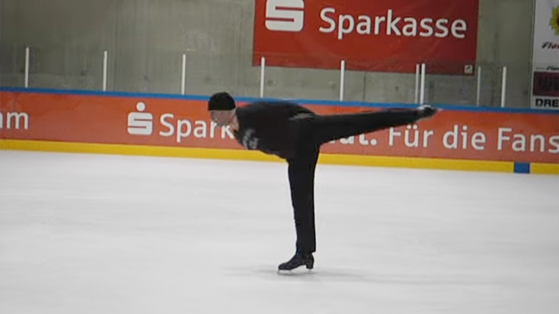 Pirouette In Skating