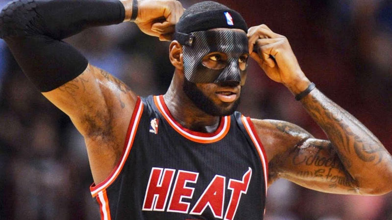 Basketball Players Wear Masks