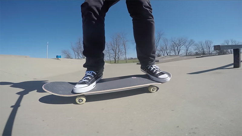 Are Canvas Shoes Good For Skateboarding? - Metro League