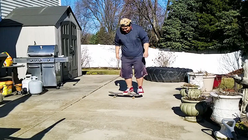 DOES PRO SKATEBOARD DECK WEIGHT LESS