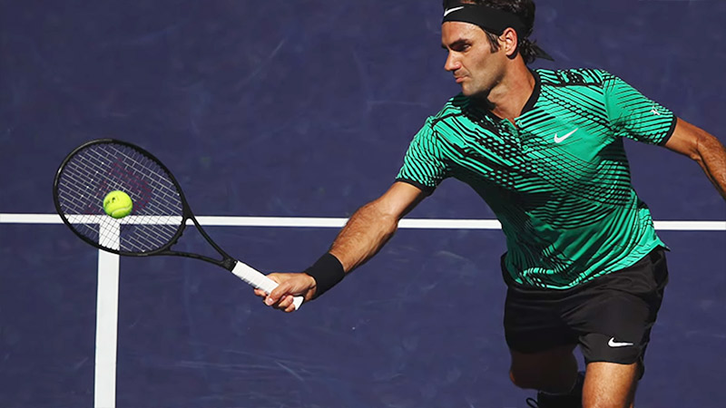 Do Pro Tennis Players Play With Smaller Grips Metro League