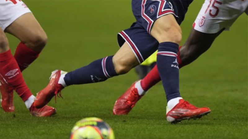 Do Soccer Players Wear Compression Socks