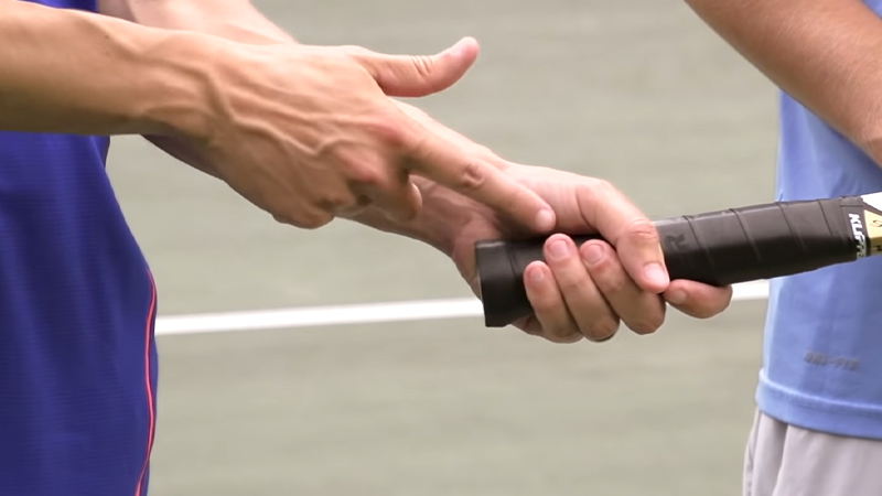 Is Grip Size Important In Tennis