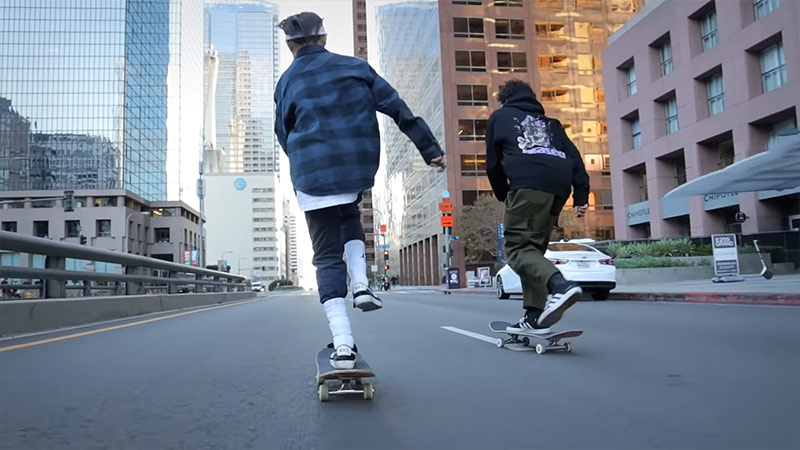 Glimlach Modieus kan zijn What Size Skateboard For A 17 Year Old? - Metro League