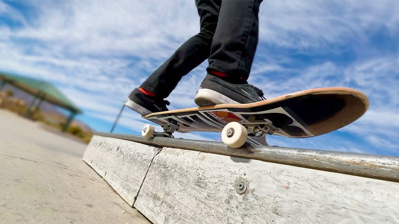 What Is Locking In Skateboard Grind