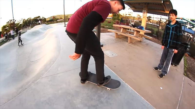 Skateboard Making A Clicking Sound