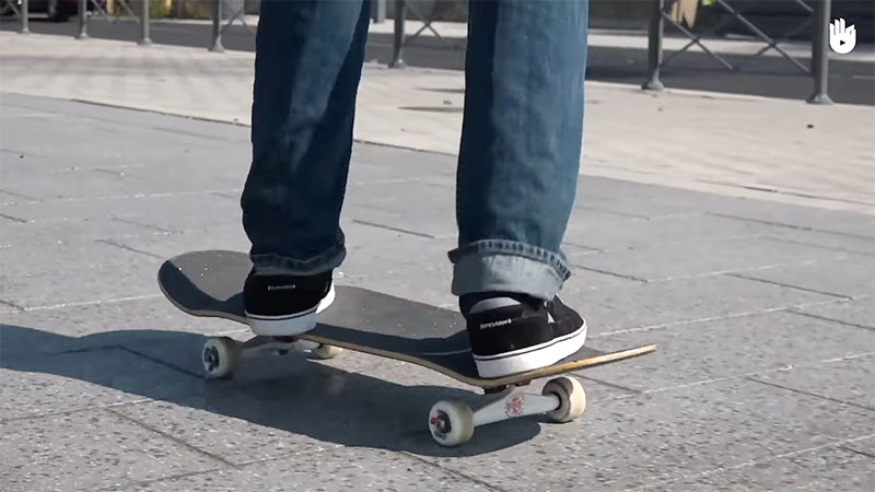 What Is Regular Stance In Skateboarding