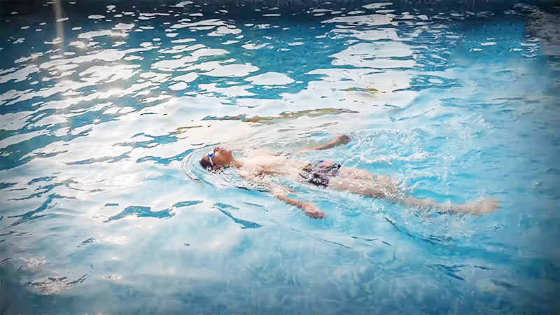 Risks And Precautions Is It Ok To Swim With A Scraped Knee Metro League