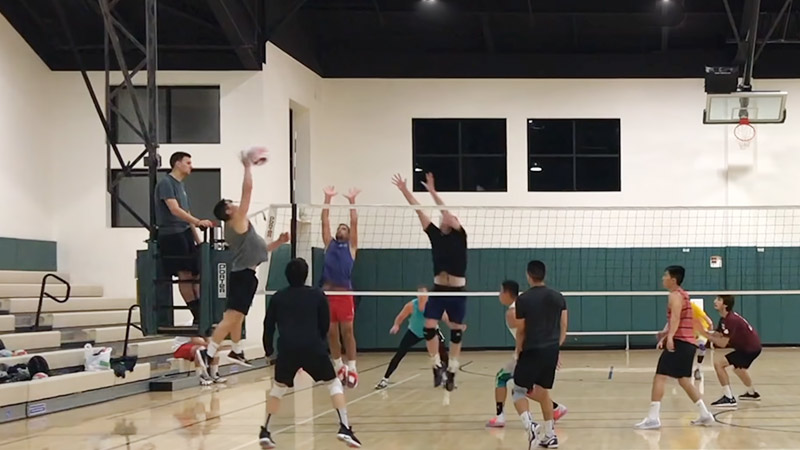 Tip-Shot-In-Volleyball