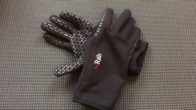 What Is On Speed Skating Gloves