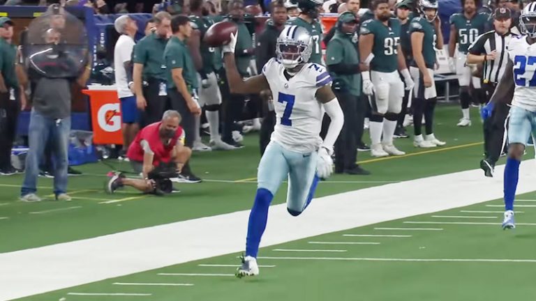 what-helmet-does-trevon-diggs-use-metro-league