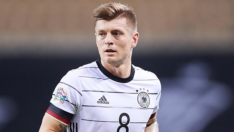 Is Toni Kroos A Box To Box Midfielder