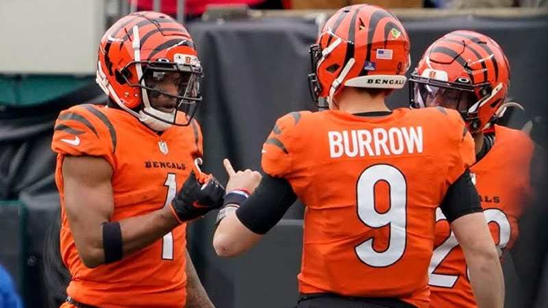 Key Qualities of the Best Quarterback