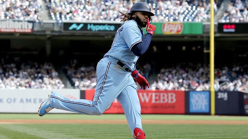 What Does Vladdy Write in the Dirt Before Batting?