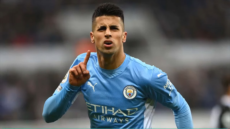 What Makes Cancelo So Good