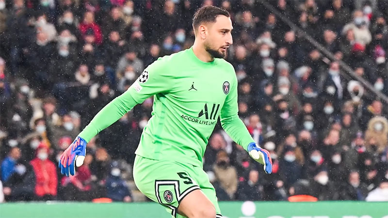 What Record Did Donnarumma Break