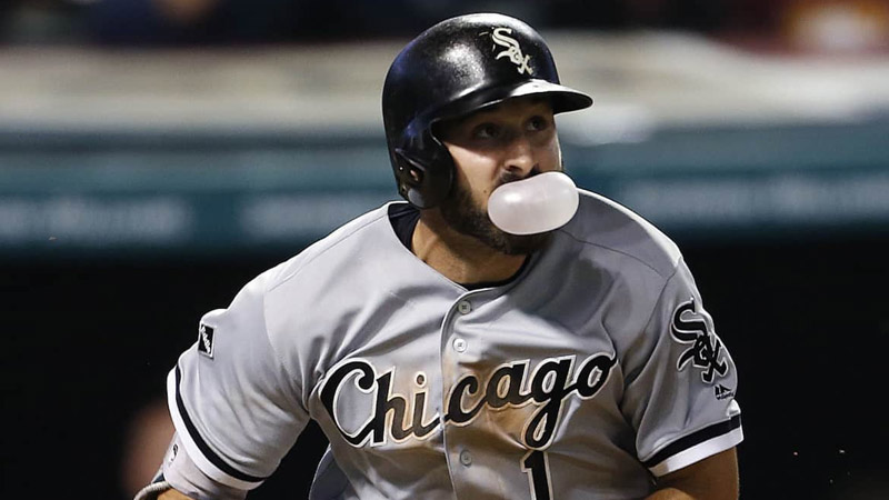Benefits of Chewing Gum for Baseball Players