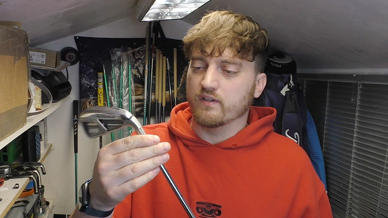 Glue Is Used For Golf Club Heads