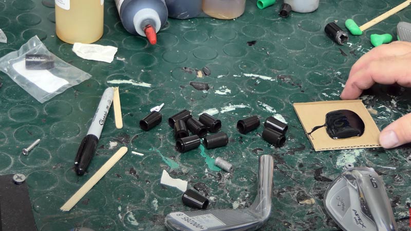 Glue Is Used for Golf Club Heads