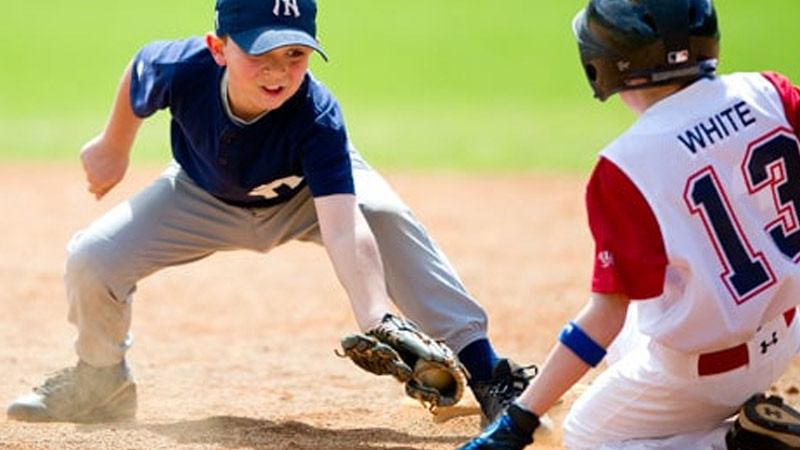 How to Size Baseball Gloves for Kids?