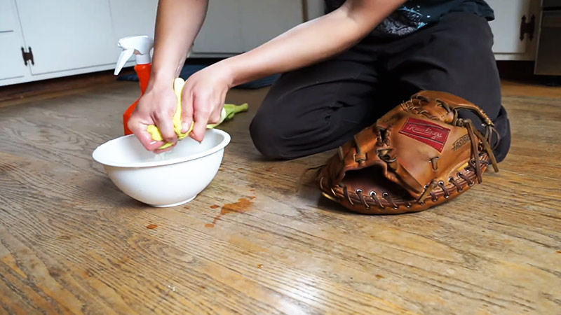 Leather-Cleaner-On-A-Baseball-Glove