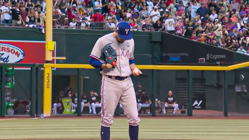 Right-Handed Baseball Gloves Orientation