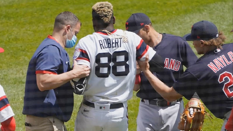 Luis Robert Injury