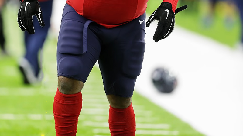 Nfl-Lineman-Not-Wear-Knee-Braces