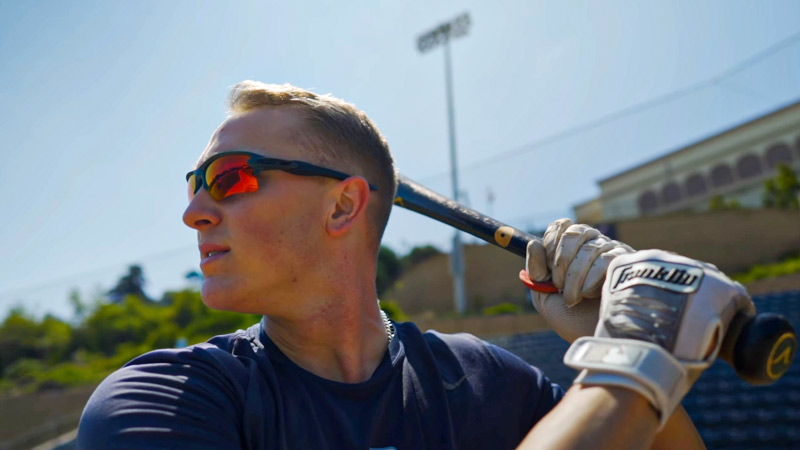 Benefits of Using Oakley Sunglasses for Baseball Players