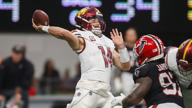 Perfect the Quarterback's Leg Lift for Optimal Football Performance