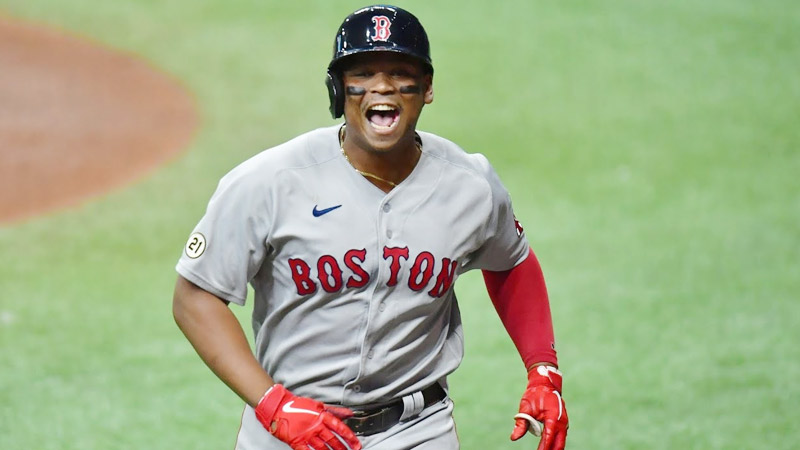 Glove Does Rafael Devers Use