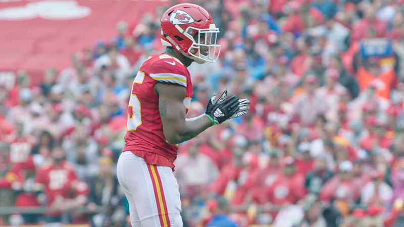 What Is the Message Engraved on Derrick Nnadi’s Bracelet?