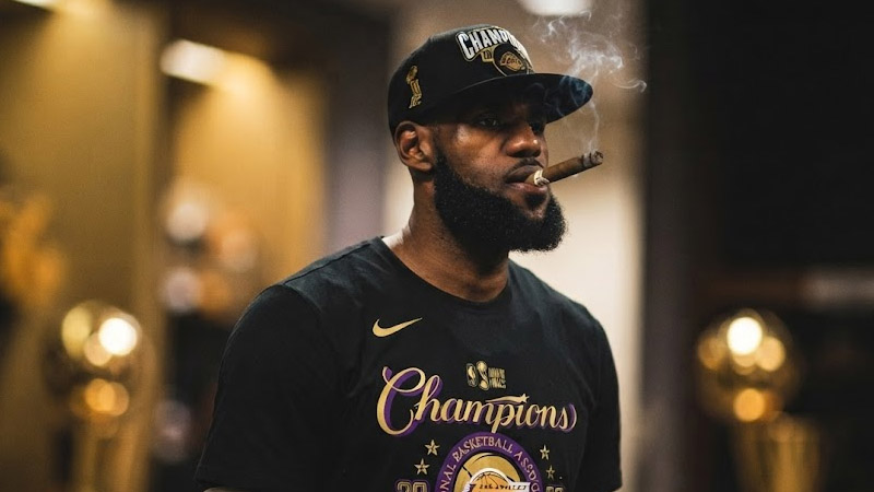Does LeBron James Smoke